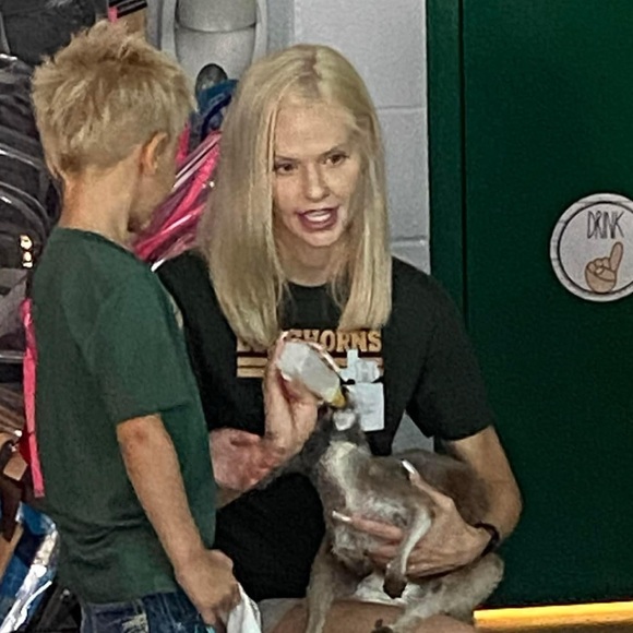 I’m Emily - Picture 2 of 9